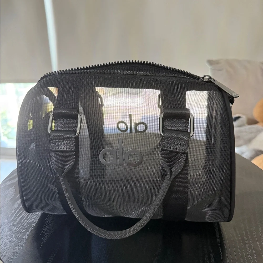 ALO Yoga Black Mini Duffle - Picture 4 of 16